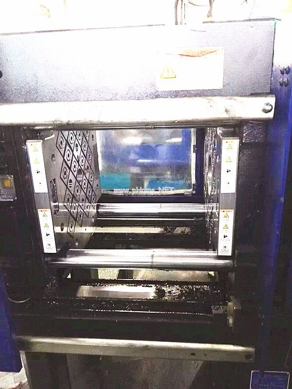 100T海天注塑机快速换模系统